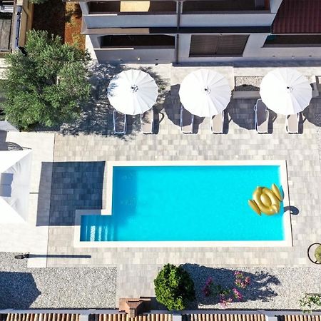 Apartment Nina With Private Pool Nova Vas  Exterior foto