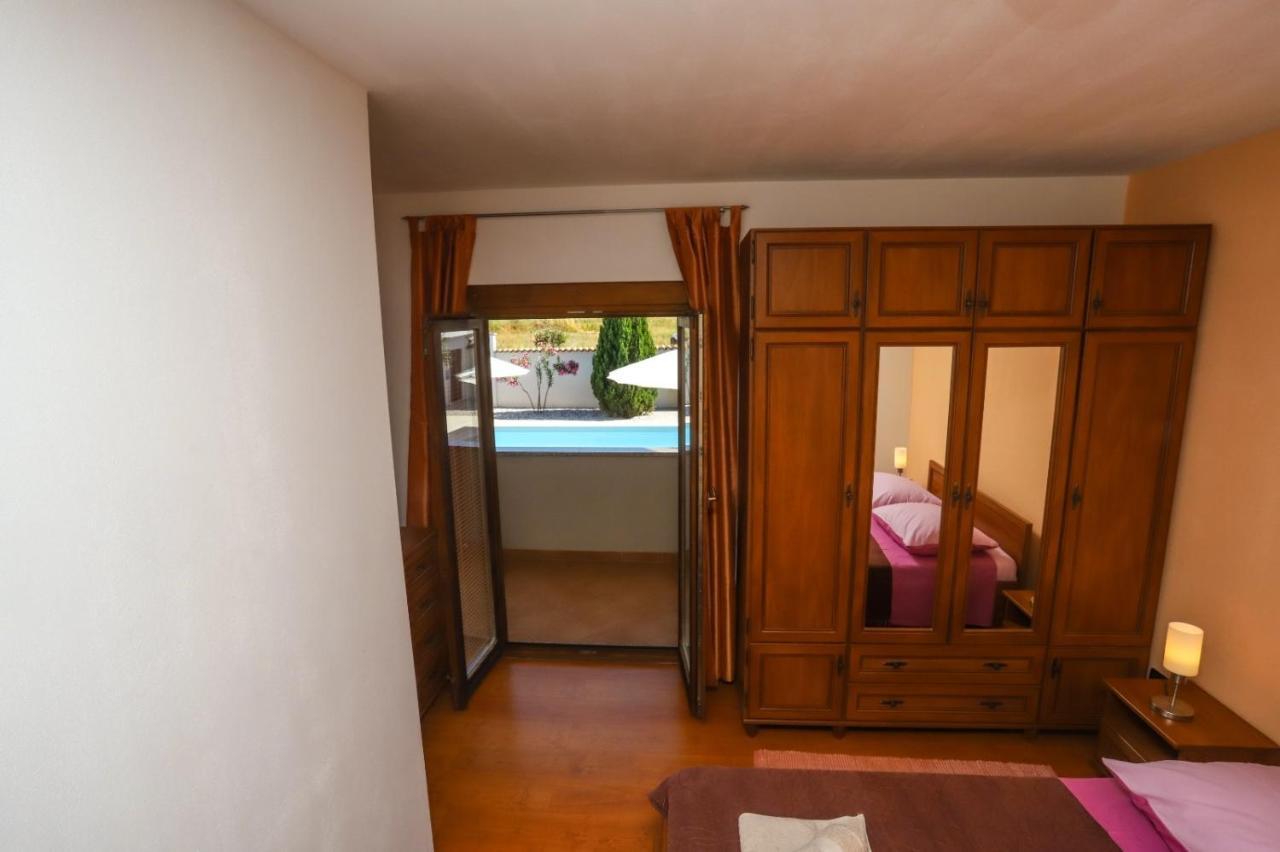 Apartment Nina With Private Pool Nova Vas  Exterior foto